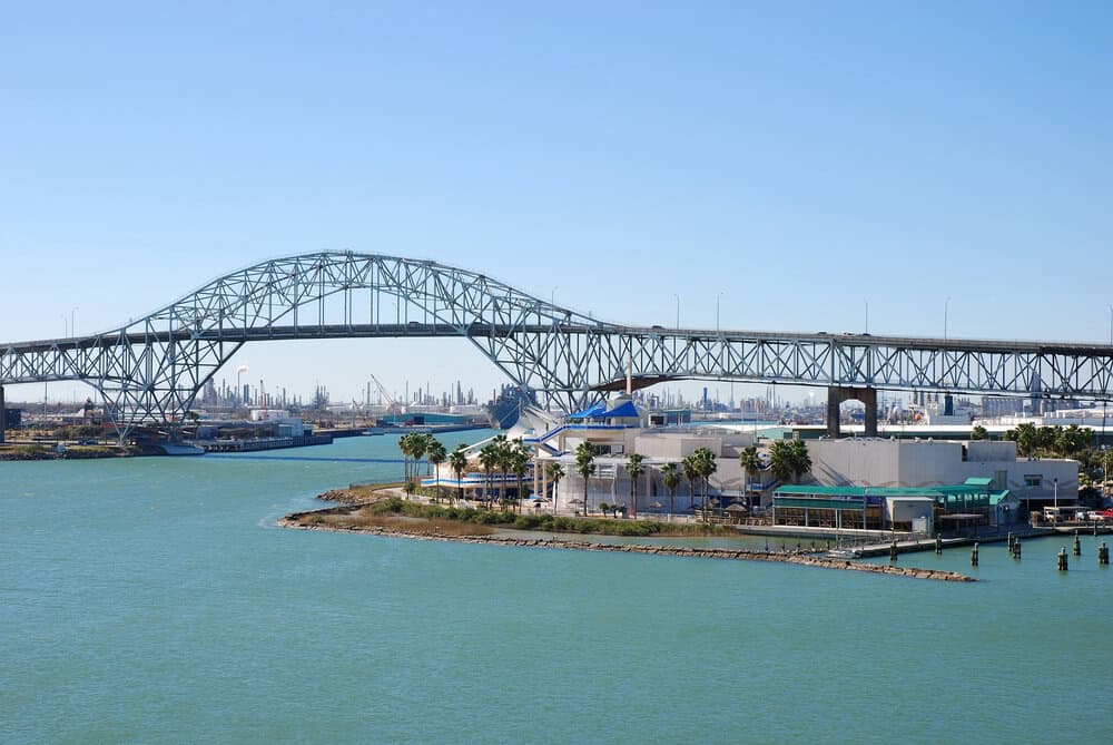 corpus christi marina near texas state aquarium